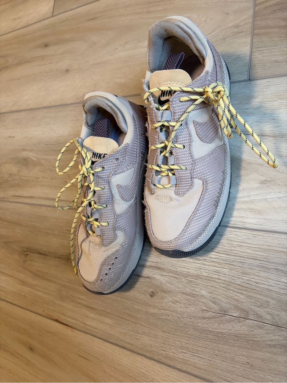 Nike Women’s Light Beige Mesh Sneakers with Yellow Laces
